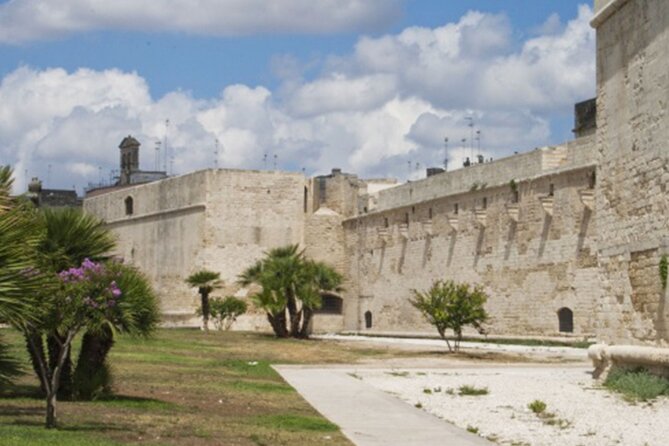 Private Audio Guided Walking Tour in Lecce - The app’s strongest features for independent sightseeing