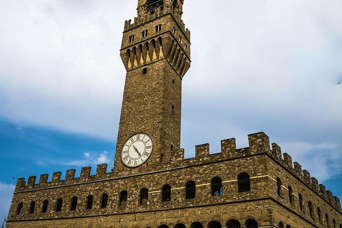 Private Florence Tour by Golf Cart ETukTuk with Audio Guide - Seating, views, weather, and photographs
