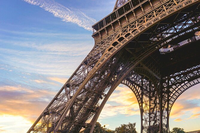 Private Self-guided Audio Tour of the Eiffel Tower (no ticket) - Why this $3 audio tour can make the tower better