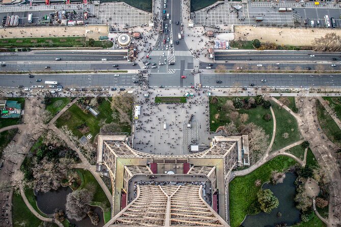 Private Self-guided Audio Tour of the Eiffel Tower (no ticket) - Timing, transport, and cancellation details