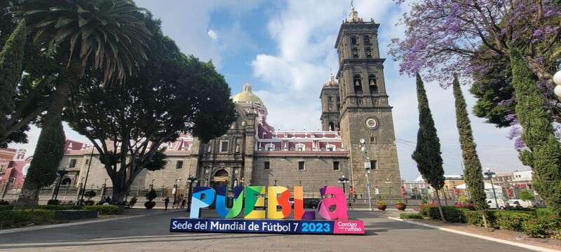 Puebla: Hop-On Hop-Off Bus Tour with Audio Guide - What this Puebla bus tour is really good for