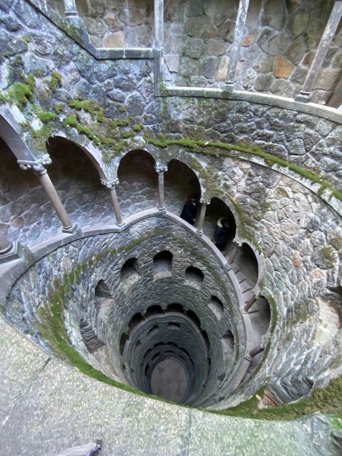 Quinta da Regaleira Skip-the-Ticket-Line Entry & Audioguide - Using the smartphone audio guide