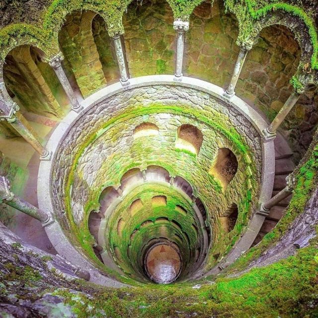 Quinta da Regaleira Skip-the-Ticket-Line Entry & Audioguide - The palace, chapel, and decorative stonework