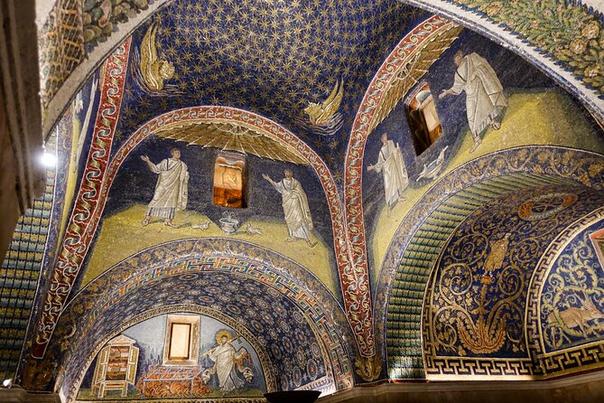 Ravenna Walking Tour with Audio and Written Guide by a Local - Finish at Theodoric’s Mausoleum