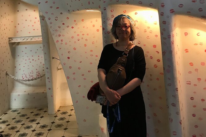 Reserved Entrance to Casa Batlló with Audio Guide in Barcelona - Using the audio guide at your own pace