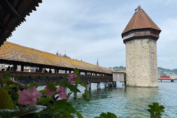 Revealing Lucerne: Self-Guided Audio City Tour - City Hall, Weinmarkt, and Hirschenplatz
