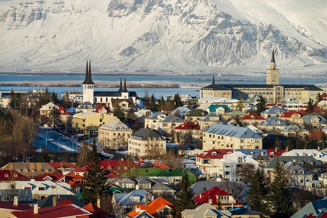 Reykjavik Scavenger Hunt and Highlights Self Guided Audio Tour - Reykjavik City Hall and a pause near Lake Tjornin
