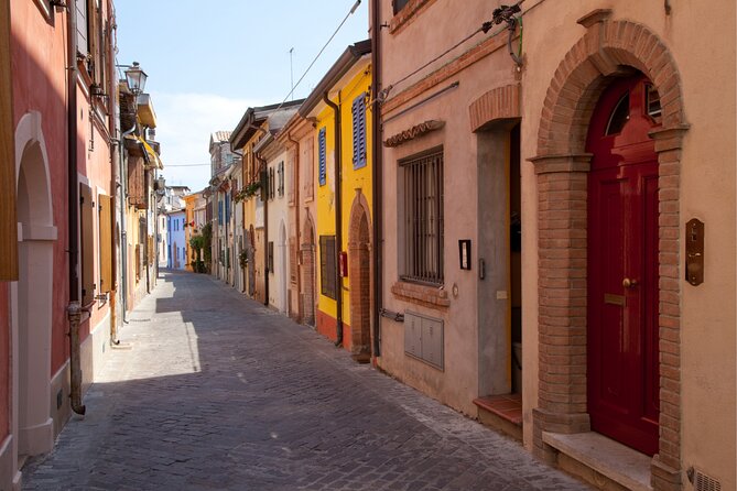 Rimini Scavenger Hunt and Highlights Self Guided Audio Tour - Starting beneath the Arco di Augusto