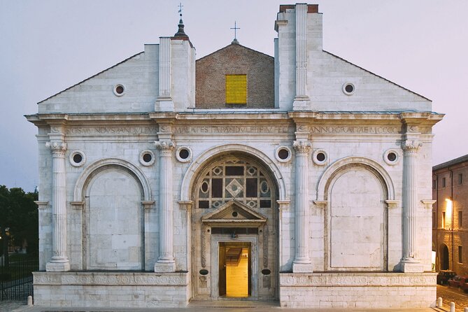 Rimini Walking Tour with Audio and Written Guide by a Local - Borgo San Giuliano, Rimini’s most colorful pause