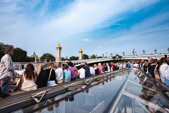 River Seine Sightseeing Boat Tour with Audio Guide - Notre-Dame and the medieval heart of Paris