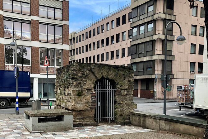 Roman Cologne: A Self-Guided Audio Tour - Schmitz Säule and the moon landing connection