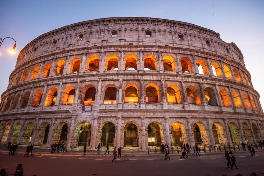 Rome: Audio guide of the Colosseum - Architecture, power, and the Colosseum’s decline