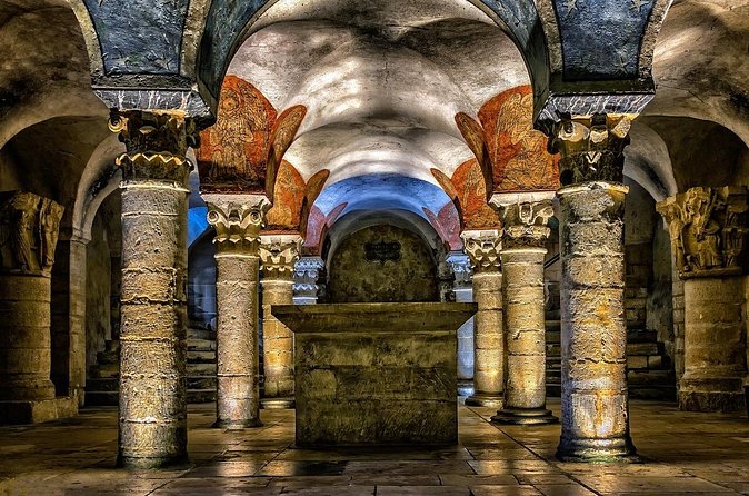 Rome: Capuchin Crypts Entrance with hosting &Audio guide - What the audio guide can and cannot do