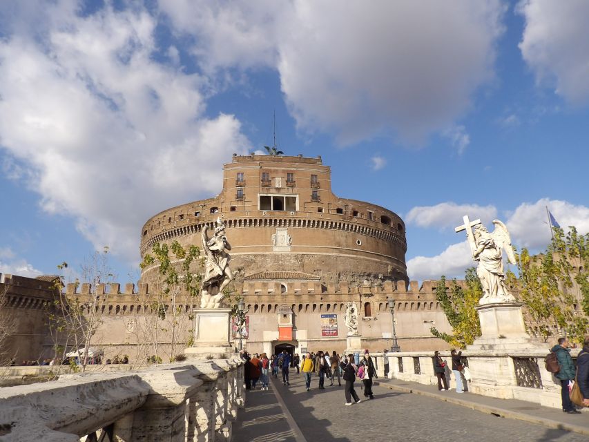 Rome: Castel Sant’Angelo Entrance Ticket with Audioguide - Getting inside with an e-ticket
