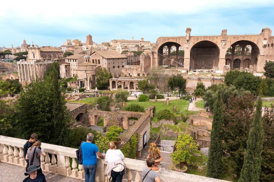 Rome: Colosseum and Roman Forum Access with Audio Guide App - Who will get the most from this experience