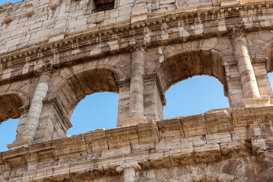 Rome: Colosseum Experience with Host and Audio Guide - Timing, crowds, and the best way to use your visit