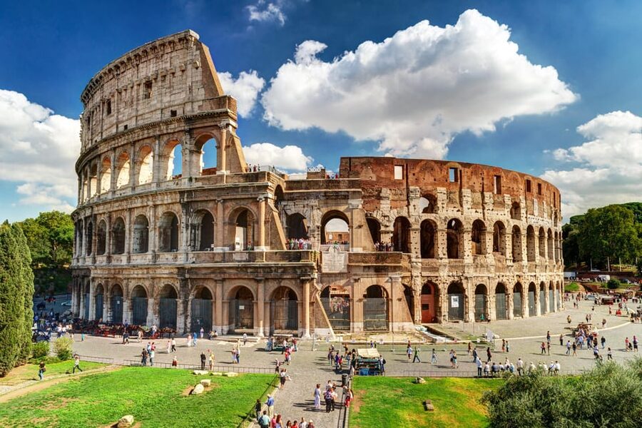 Rome: Colosseum & Forum Experience with Free Audio Guide App - Using the audio guide instead of a live guide