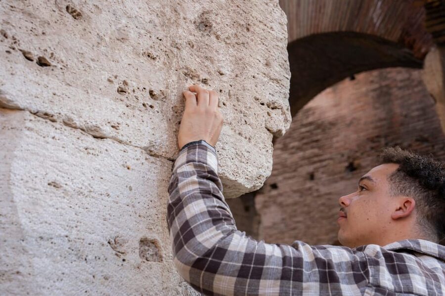 Rome: Colosseum, Forum, & Palatine Hill Entry & Audioguide - What this Rome experience actually provides