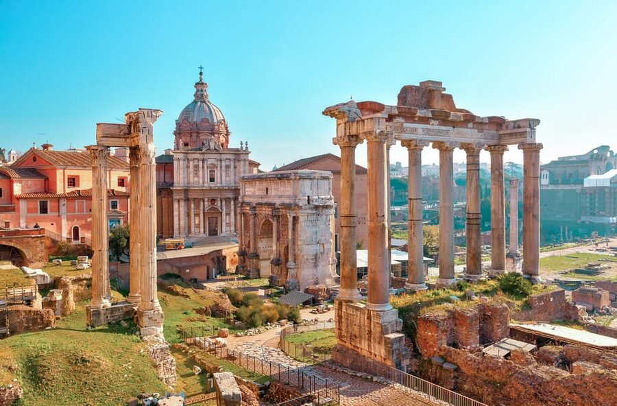 Rome: Colosseum, Forum, & Palatine Hill Entry & Audioguide - Entering the Colosseum with a phone audio guide