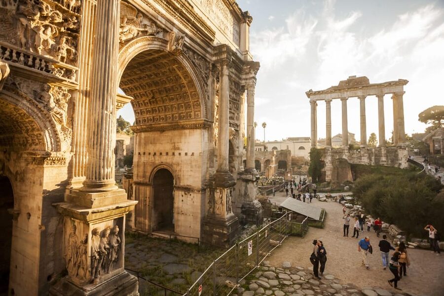 Rome: Colosseum, Forum, Palatine Hill Entry & Audioguide App - Crowds, comfort, and the pace of the visit