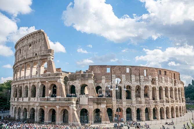 Rome: Colosseum, Forum, & Palatine Hill with Audio Guide - Climbing Palatine Hill for the city view