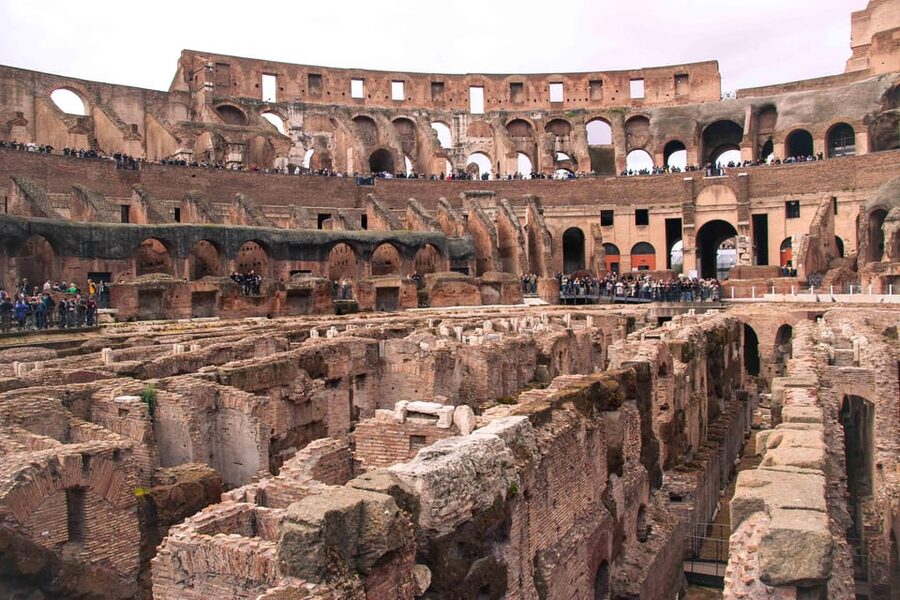 Rome: Colosseum & Forum with Audio Guide App -Optional Arena - Finding the Meeting Point at Via delle Terme di Tito 93