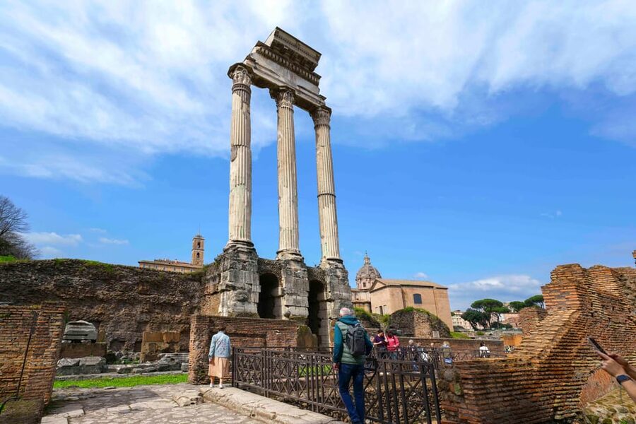Rome: Colosseum & Forum with Audio Guide App -Optional Arena - Who Will Like This Self-Guided Format?