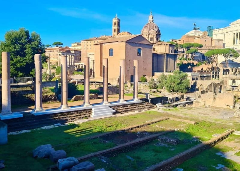 Rome: Colosseum & Forum with AudioGuide App + Optional Arena - Meeting the host near Santi Cosma and Damiano