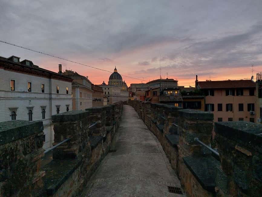 Rome: Evening Tour of Passetto di Borgo and Audio Guide App - Meeting at Piazza della Città Leonina