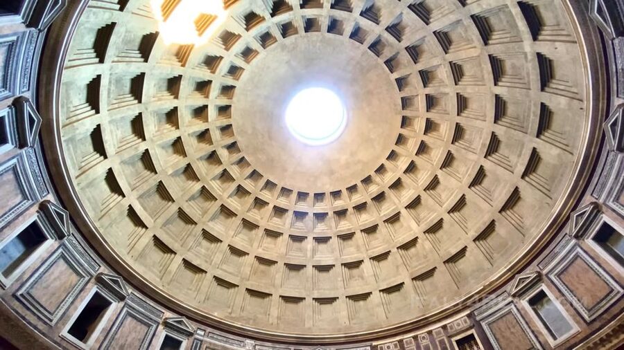 Rome: Monuments Audio Guide with Pantheon, no entry ticket - Walking toward the Trevi Fountain and Piazza del Popolo