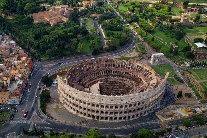 Rome Panoramic Bus Tour & Colosseum Arena Visit with Audio Guide - Starting at Piazza del Colosseo