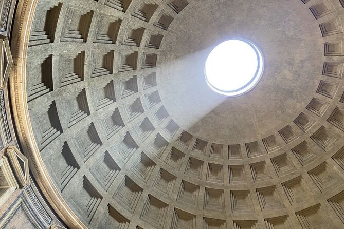 Rome’s Ancient Temple: Pantheon Audio Guide (with Optional Entry) - What you see inside the Pantheon