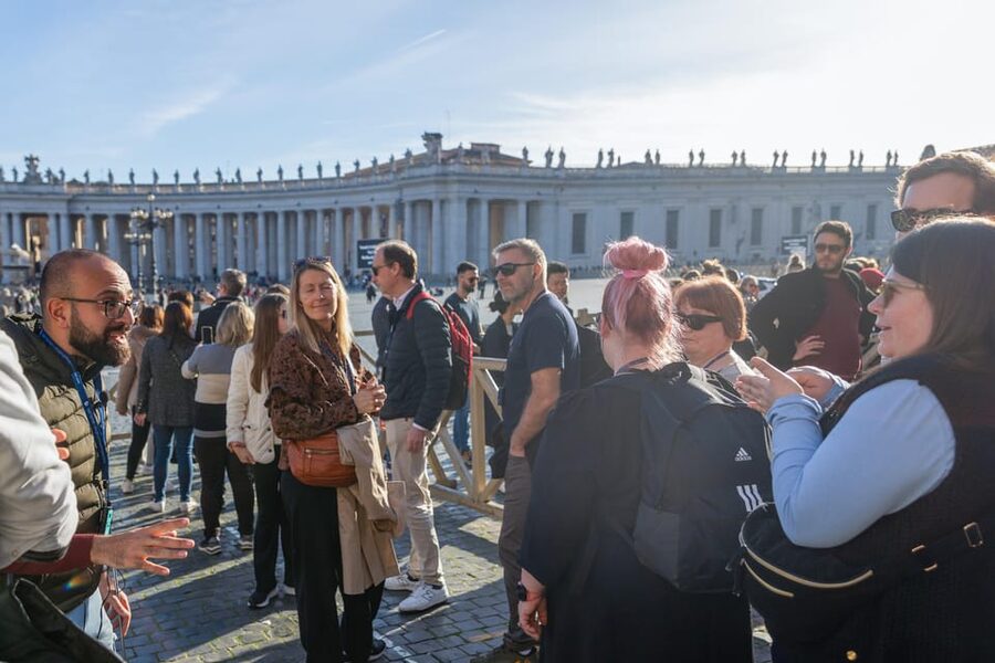 Rome: St. Peter's Basilica and Dome Entry + Audio Guide - Practical tips for a smoother visit