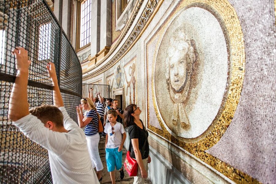 Rome: St. Peter's Basilica & Dome Entry Ticket & Audio Tour - How good is the audio guide?
