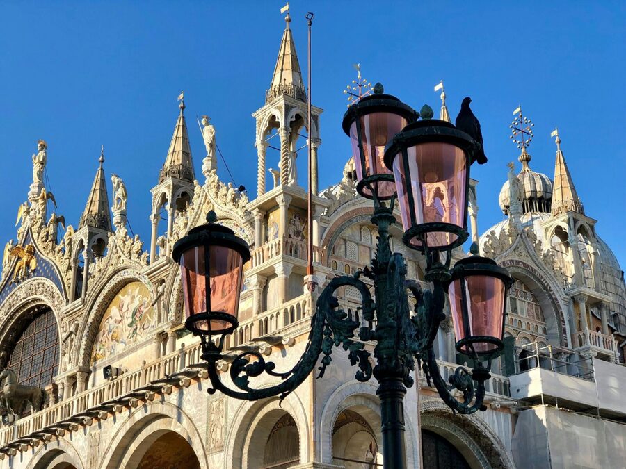 Saint Mark Basilica Priority Access & Audio Guide Option - High tide, clothing, and other practical details