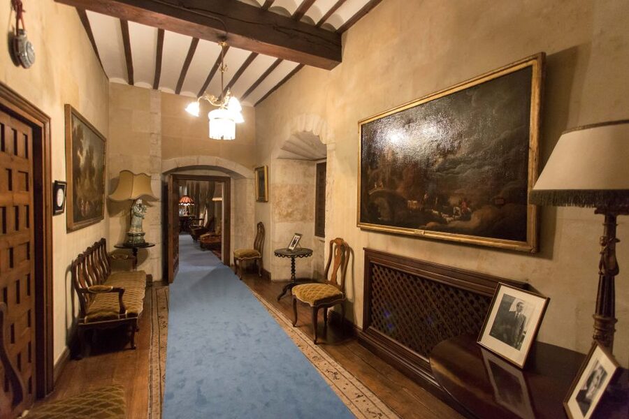 Salamanca: Monterrey Palace Audio-Guided Tour - The paintings by Ribera, Sánchez Coello, and Carreño de Miranda