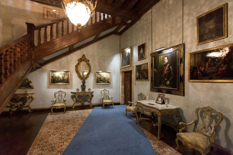 Salamanca: Monterrey Palace Audio-Guided Tour - Price, timing, and practical value