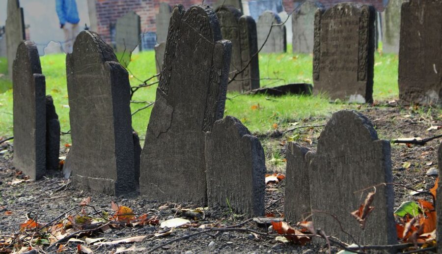 Salem: Self-Guided Scary Ghosts & Witch Trials Audio Tour - What the atmosphere is really like