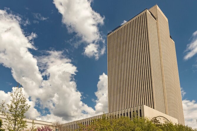 Salt Lake City Self-Guided Walking Audio Tour - Starting at the Crandall Building and Brigham Young
