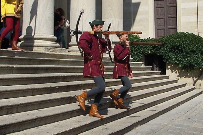 San Marino Walking Tour with Audio and Written Guide - Two museums with very different moods