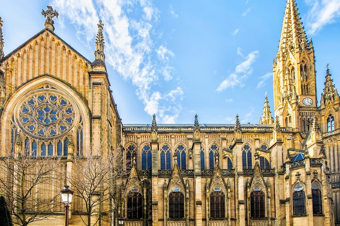 San Sebastian Scavenger Hunt & Highlights Self Guided Audio Tour - San Telmo Museum and the Old Town finish