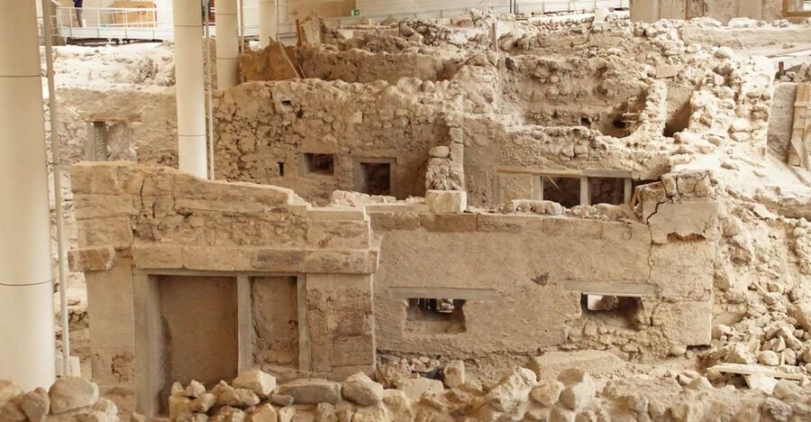 Santorini: Akrotiri Entry Ticket and Audio Guide - Who should book this Akrotiri experience?