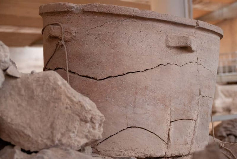 Santorini: Akrotiri Ticket with Optional Self-Guided Audios - What you can learn about Minoan life