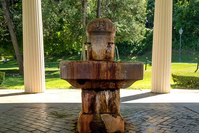 Saratoga Springs Historic Smartphone Guided Audio Walking Tour - Key points to know before you go