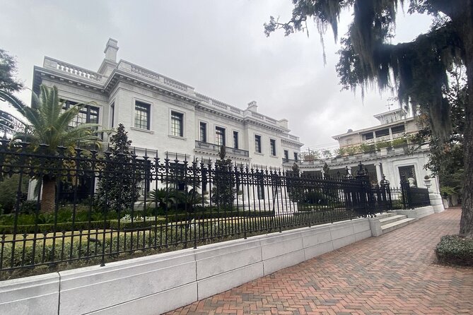 Savannah’s Historical District: A Self-Guided Audio Tour - Wright Square gives you an easy starting point