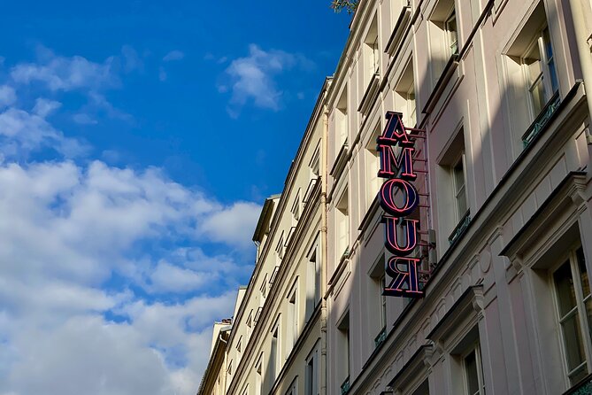 Scandalous Paris, audioguided smartphone tour - Rue de Navarin and the clients behind the stories
