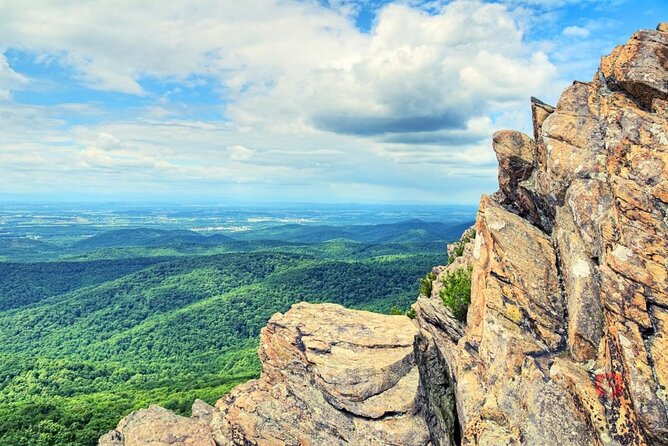 Self-Guided Audio Driving Tour in Blue Ridge Parkway - James River marks the low point of the Parkway
