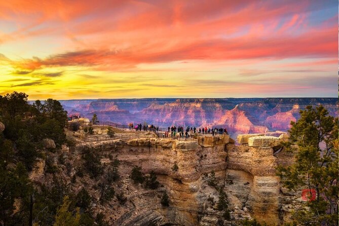 Self-Guided Audio Driving Tour in Grand Canyon South Rim - Desert View Drive: 25 miles of viewpoints