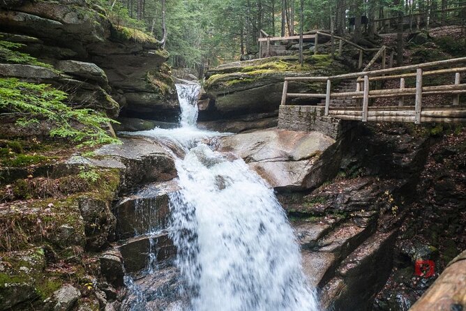 Self-Guided Audio Driving Tour in Kancamagus Highway - The audio content and what 67 points mean