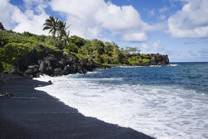 Self-Guided Audio Driving Tour in Maui - The Road to Hana, from Twin Falls to Kipahulu